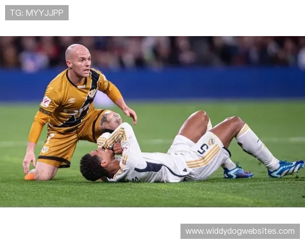 贝林厄姆肩伤手术详情