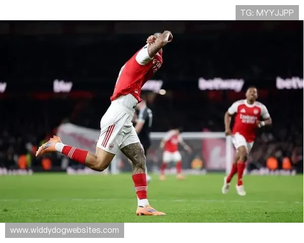 阿森纳争冠关键阶段掉链子问题显现，对赛季走势产生制约